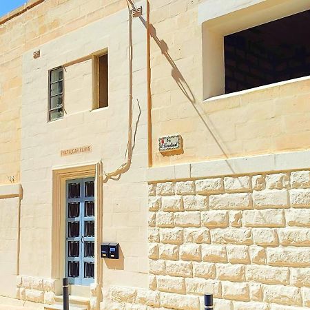 Vittoriosa' Seafront 2 Bed Highly Furnished Apartment Экстерьер фото
